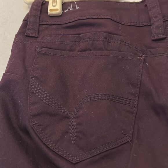 YMI Wannabetta butt? burgundy black cuffed pants Size 11 - Picture 7 of 12
